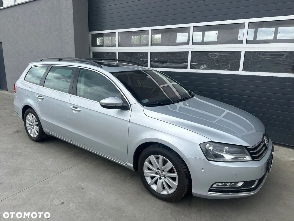 Volkswagen Passat 2.0 Blue TDI SCR Comfortline - 9