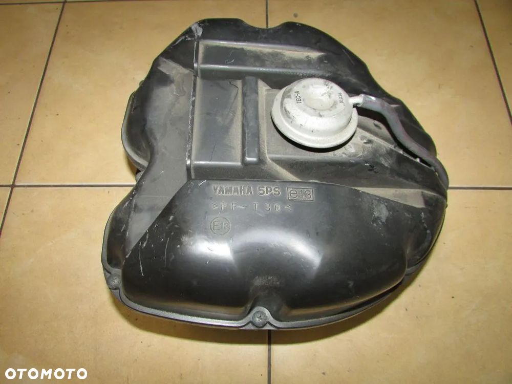 Yamaha TDM 900 airbox - 1
