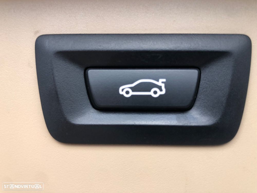 BMW 520 d Exclusive Auto 129g - 19