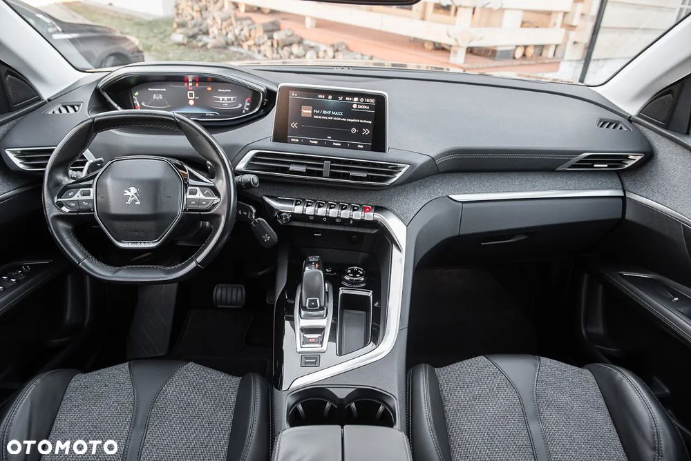 Peugeot 3008 PureTech 130 Stop & Start GPF EAT8 Allure - 18