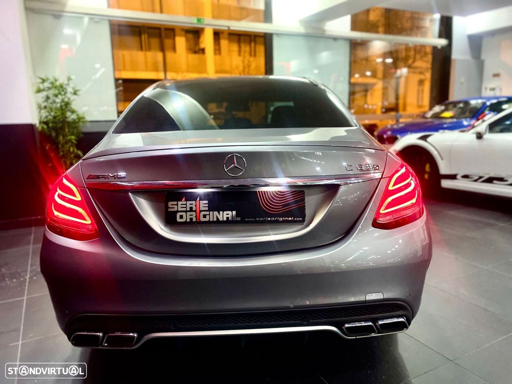 Mercedes-Benz C 63 AMG S - 7