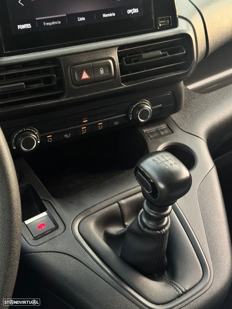 Opel Combo 1.5CDTI Carga Aumentada Longa - 23