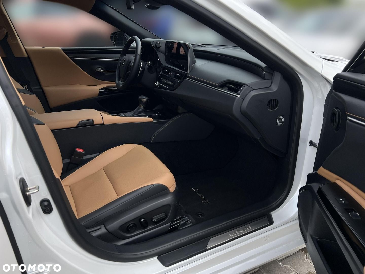 Lexus ES - 22