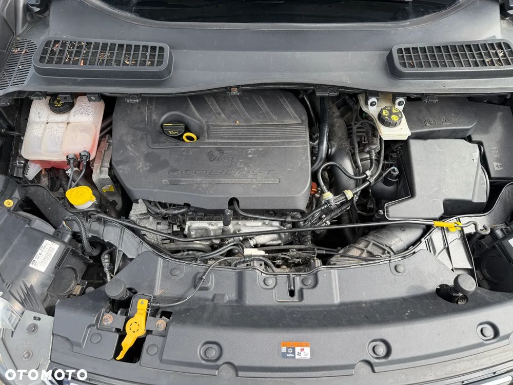 Ford Kuga 1.5 EcoBoost 2x4 Titanium - 37