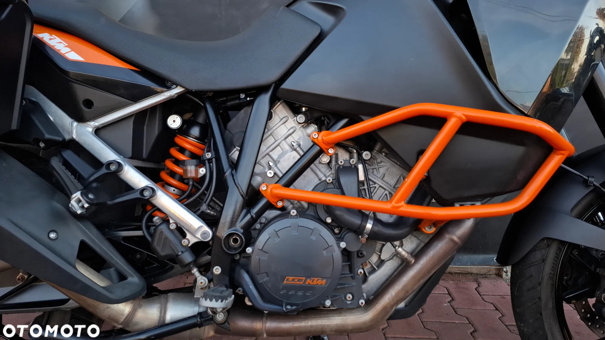 KTM Adventure - 13