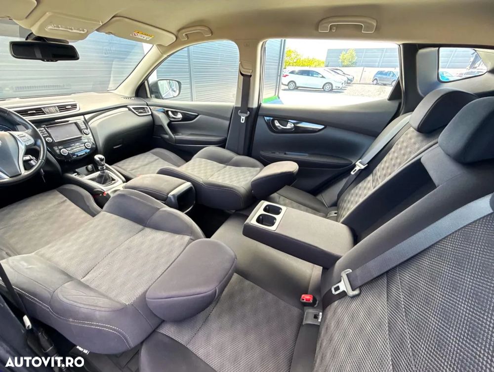 Nissan Qashqai 1.6 DCI ALL-MODE 4x4i ACENTA - 24