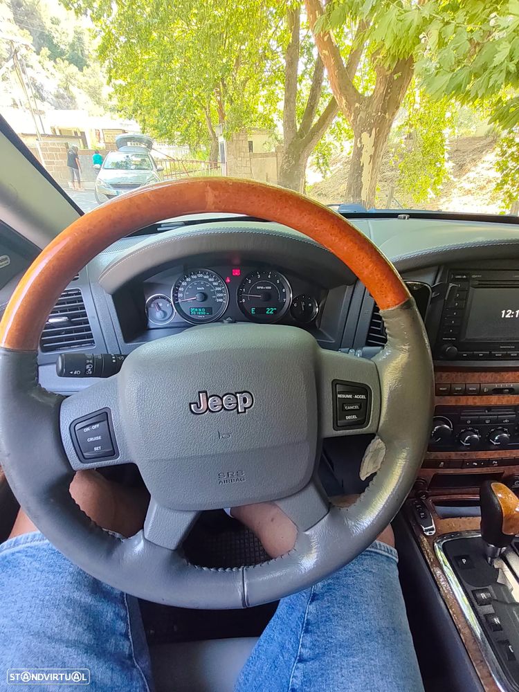Jeep Grand Cherokee 3.0 CRD V6 Overland - 12