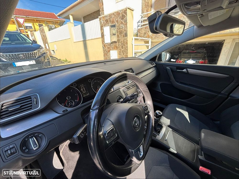 VW Passat Variant 1.6 TDI BlueMotion - 13