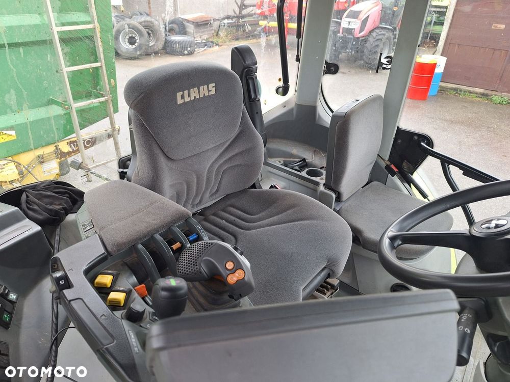 Claas Arion 650 4X4 - 24