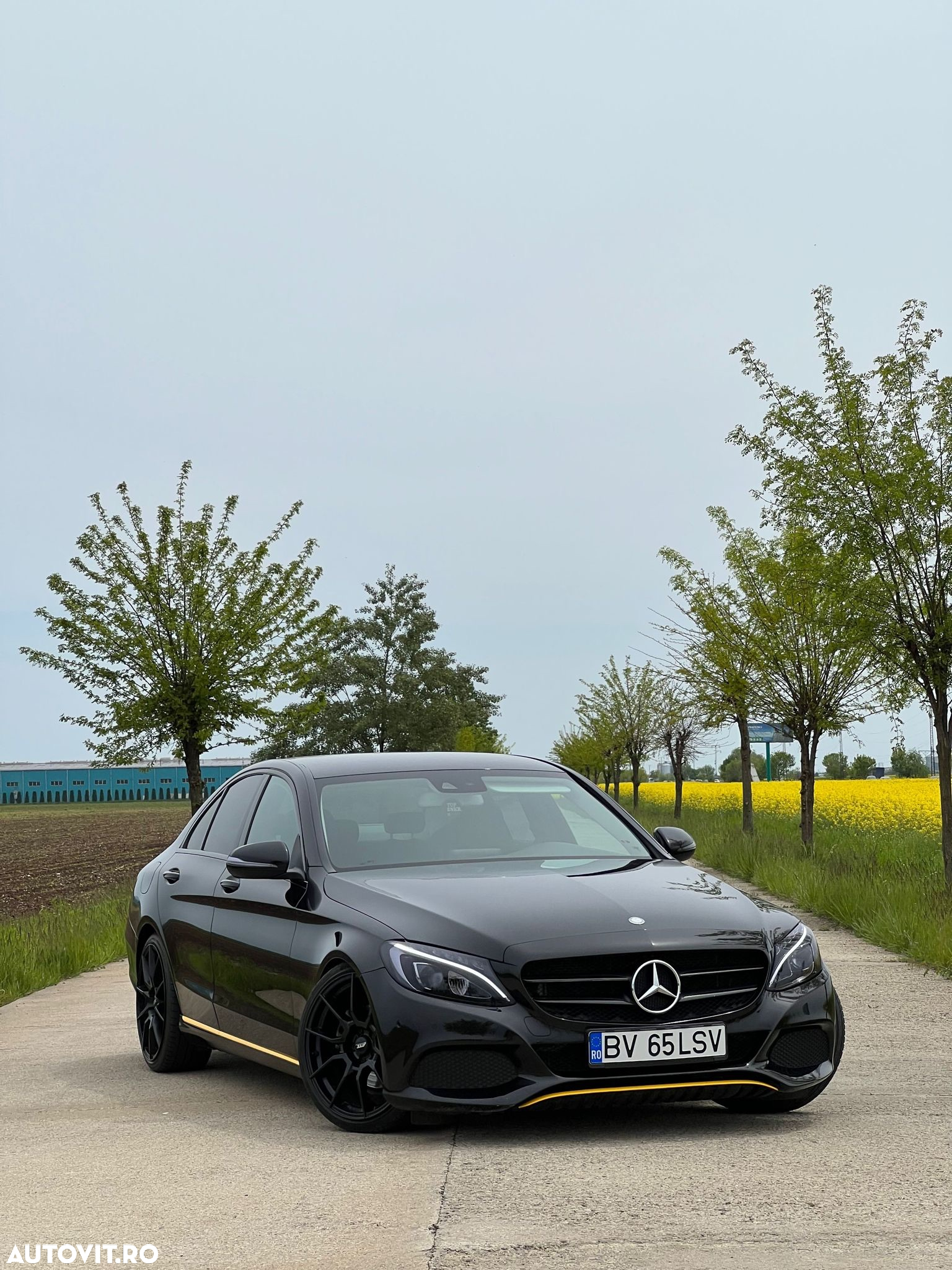 Mercedes-Benz C 220 d 4Matic T 9G-TRONIC Avantgarde - 4