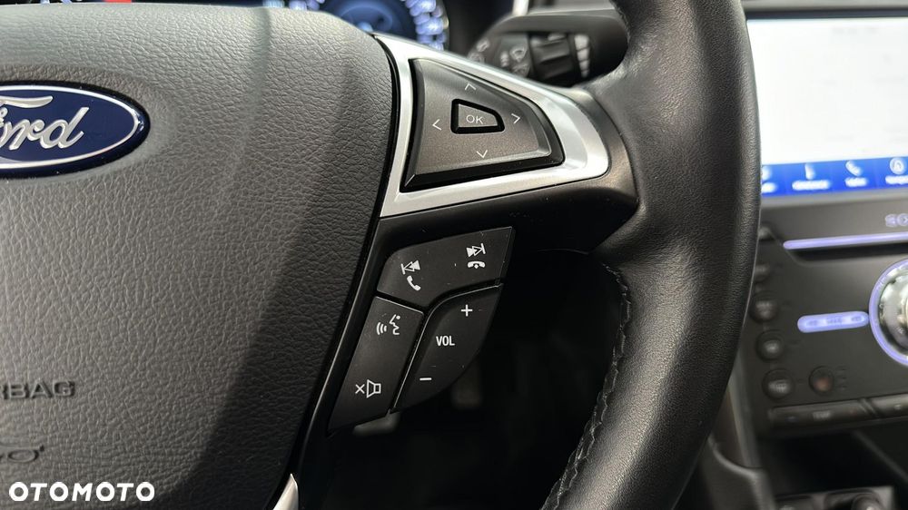 Ford Mondeo - 22
