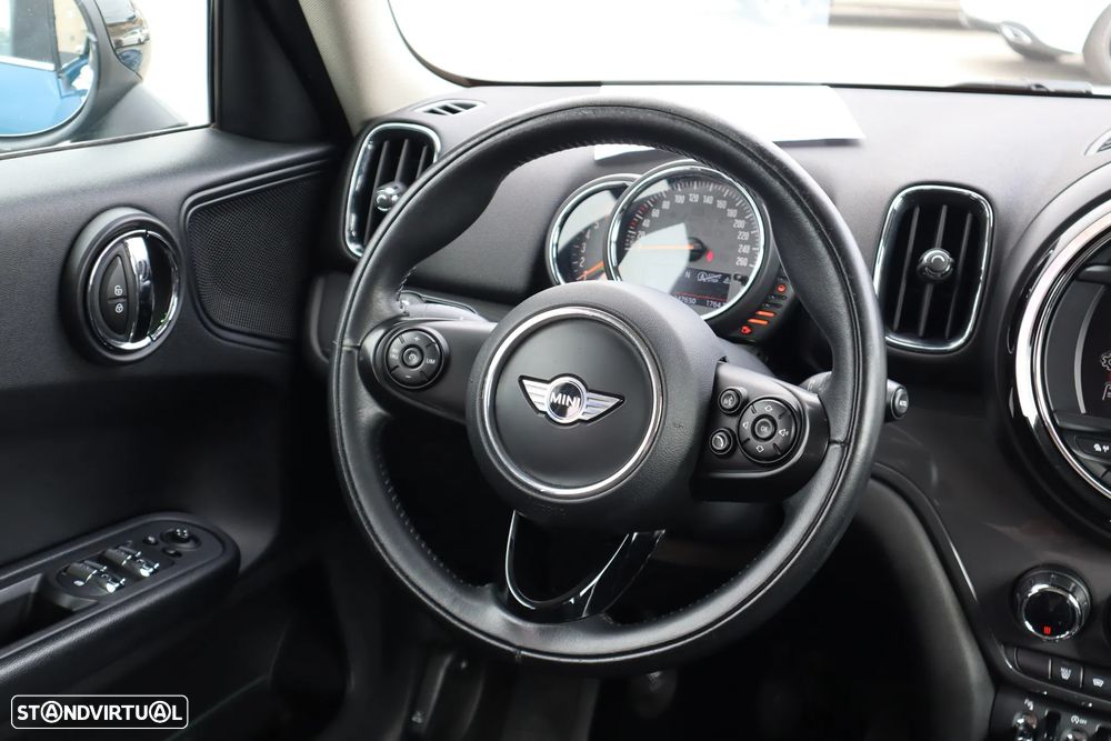 MINI Countryman Cooper D - 10