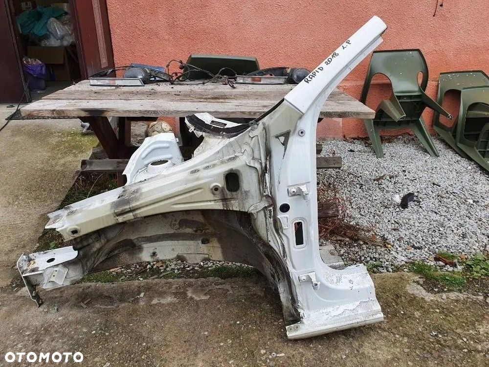 Skoda Rapid 2018 Przód lewa Ćwiartka przednia podłuznica fartuch - 2