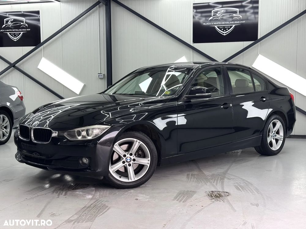 BMW Seria 3 320d Aut. - 12