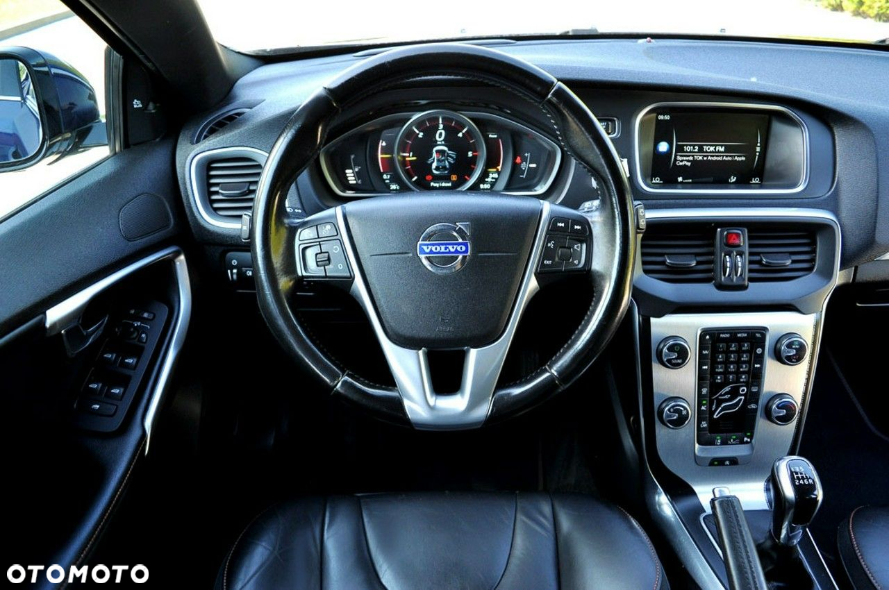 Volvo V40 D4 Drive-E Ocean Race - 7