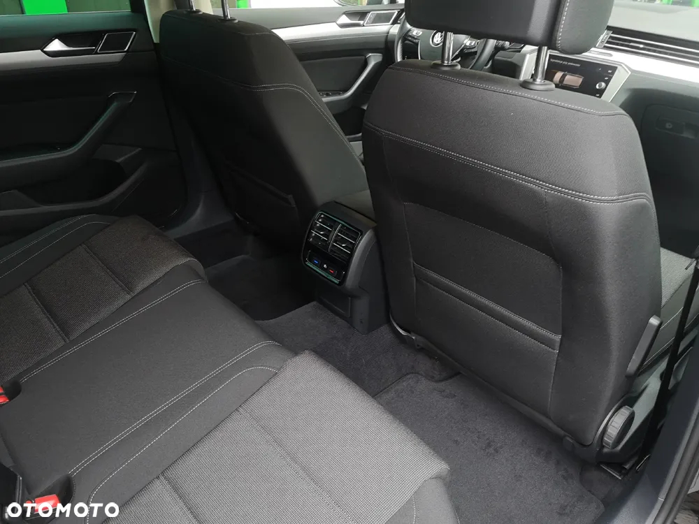 Volkswagen Passat Variant 1.5 TSI OPF Comfortline - 26