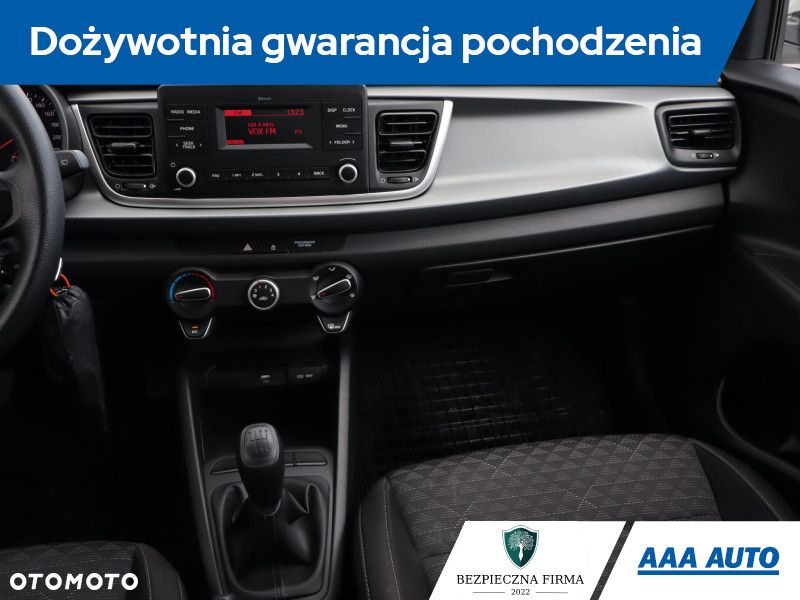 Kia Rio - 9