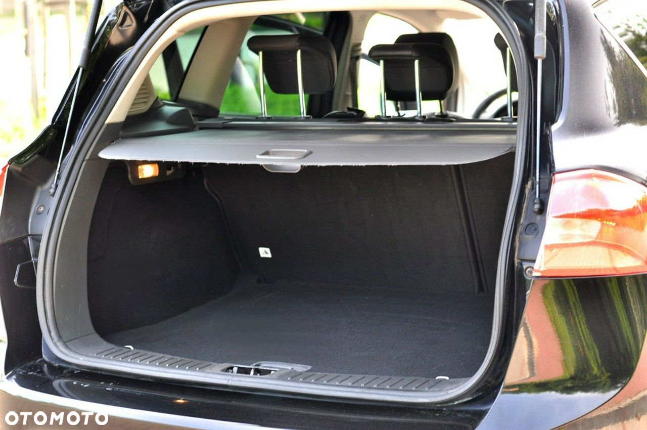 Ford Kuga 2.0 TDCi 2x4 Trend - 11