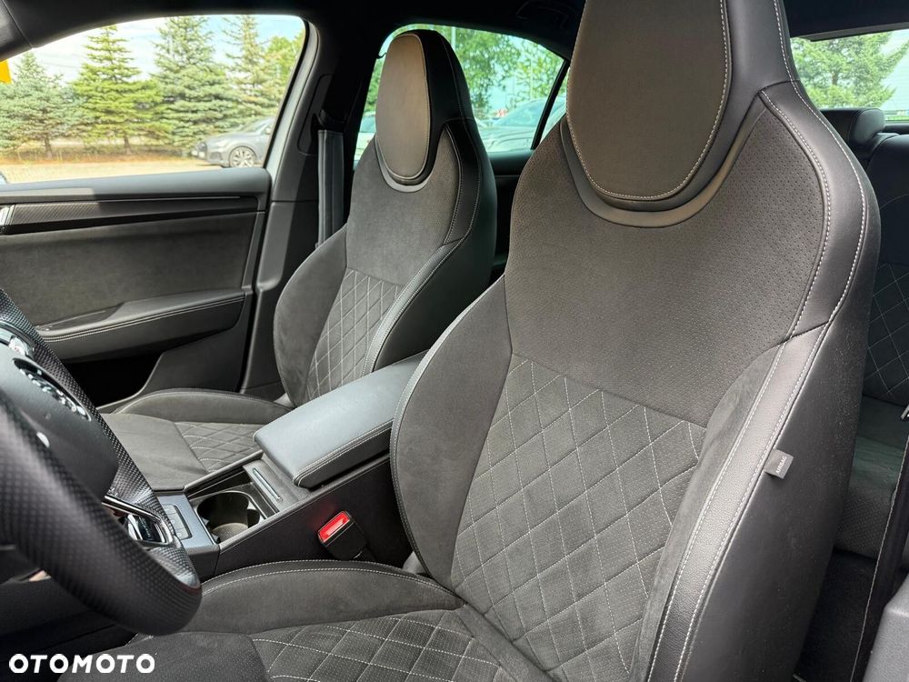 Skoda Superb 2.0 TSI Sportline DSG - 11