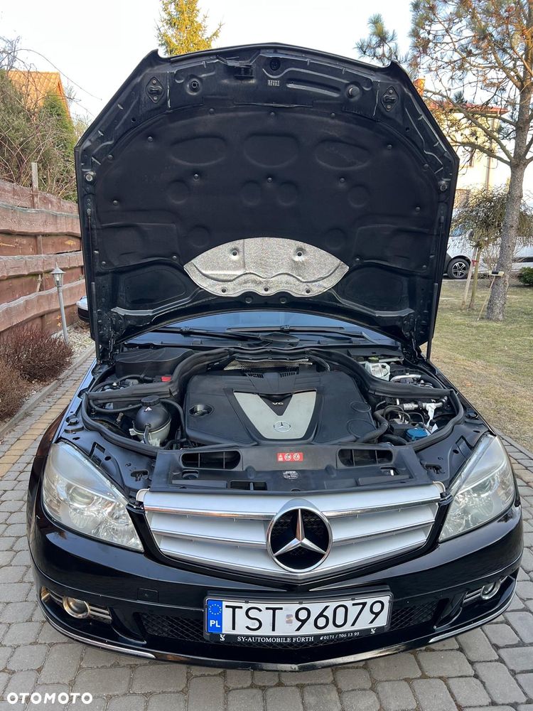 Mercedes-Benz Klasa C 320 CDI 7G-TRONIC Avantgarde Sport Edition - 29