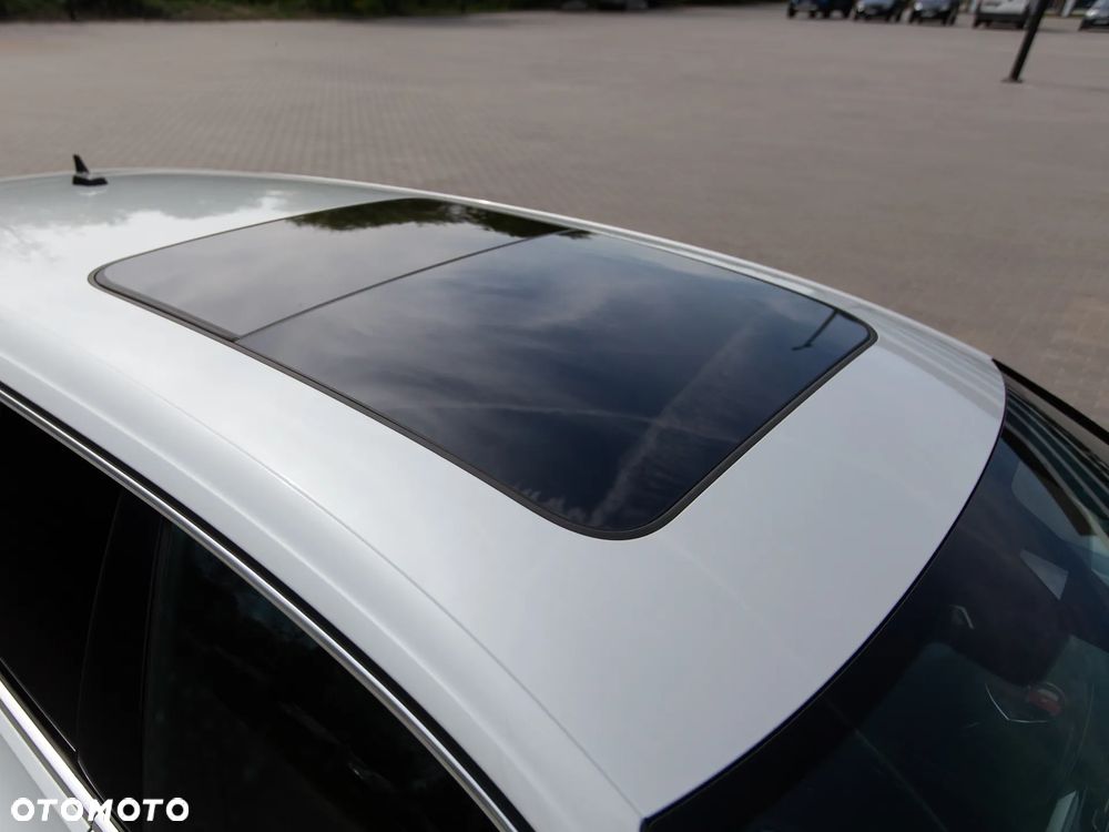 Volkswagen Arteon 2.0 TDI SCR 4Motion DSG R-Line - 39