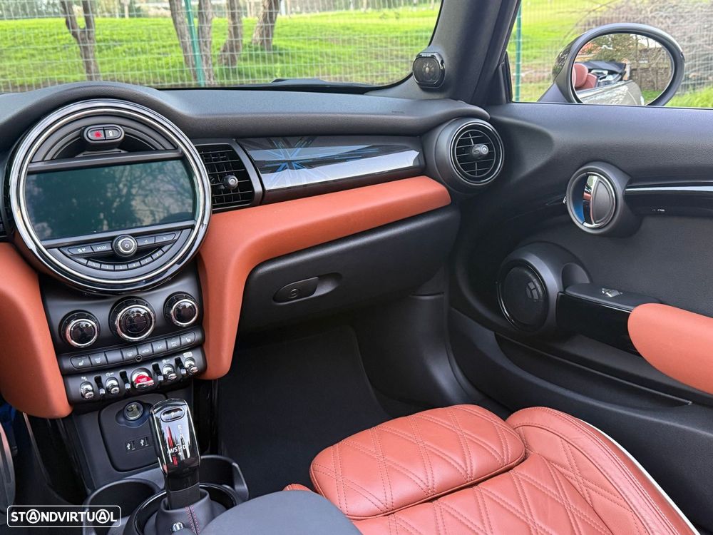 MINI Cabrio John Cooper Works Auto Desportiva - 29