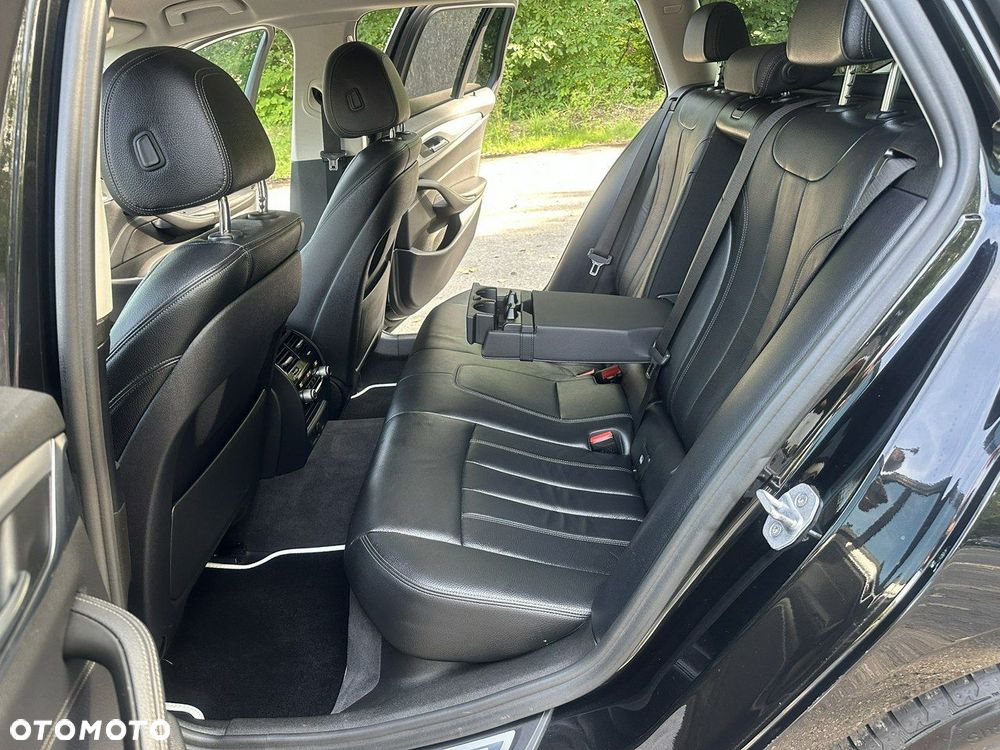 BMW Seria 5 520d Luxury Line sport - 25