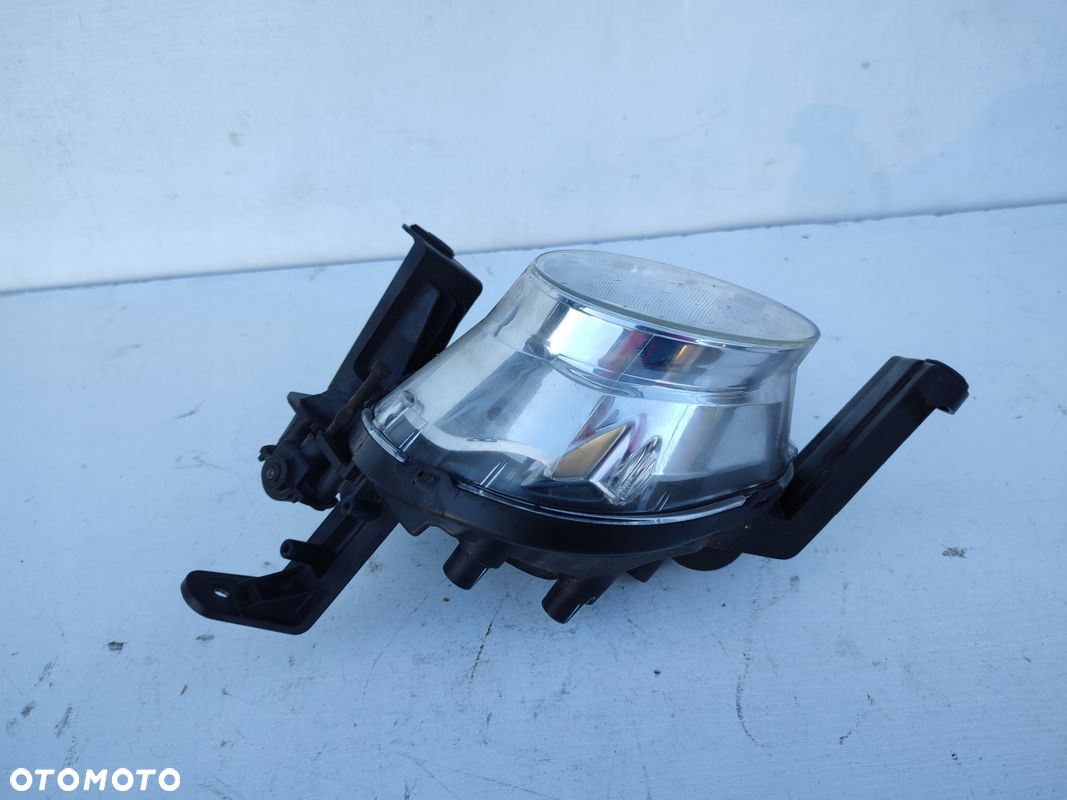 Halogen lewy przód HYUNDAI I10 II EUROPA 76 TYS PRZEBIEGU 92201-B - 3