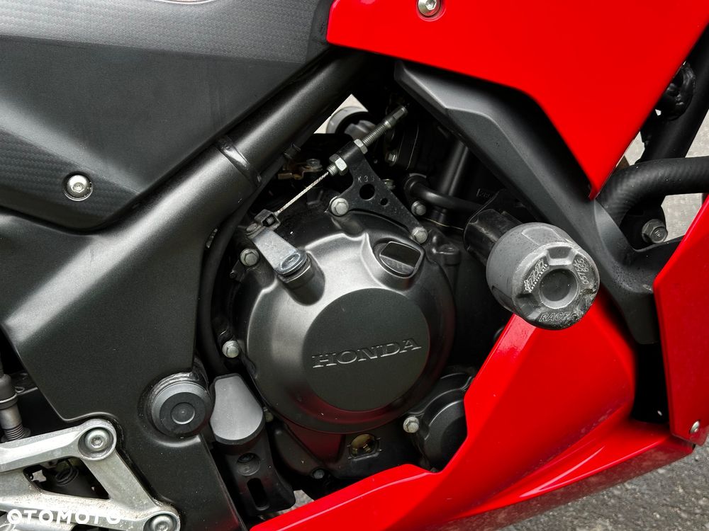 Honda CBR - 11