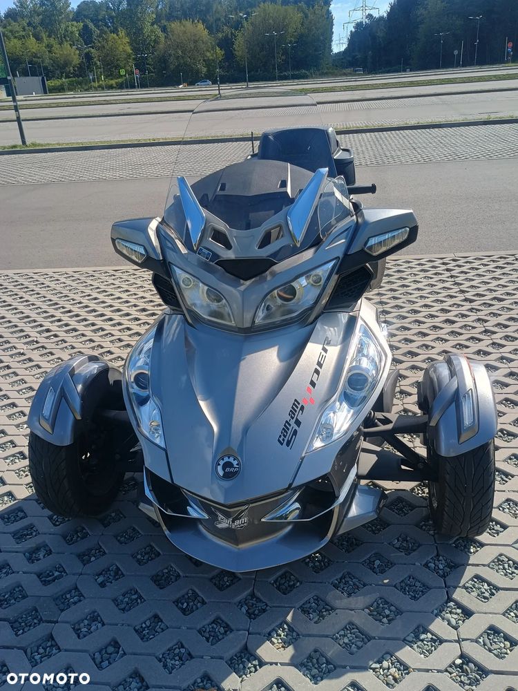 Can-Am Spyder - 6