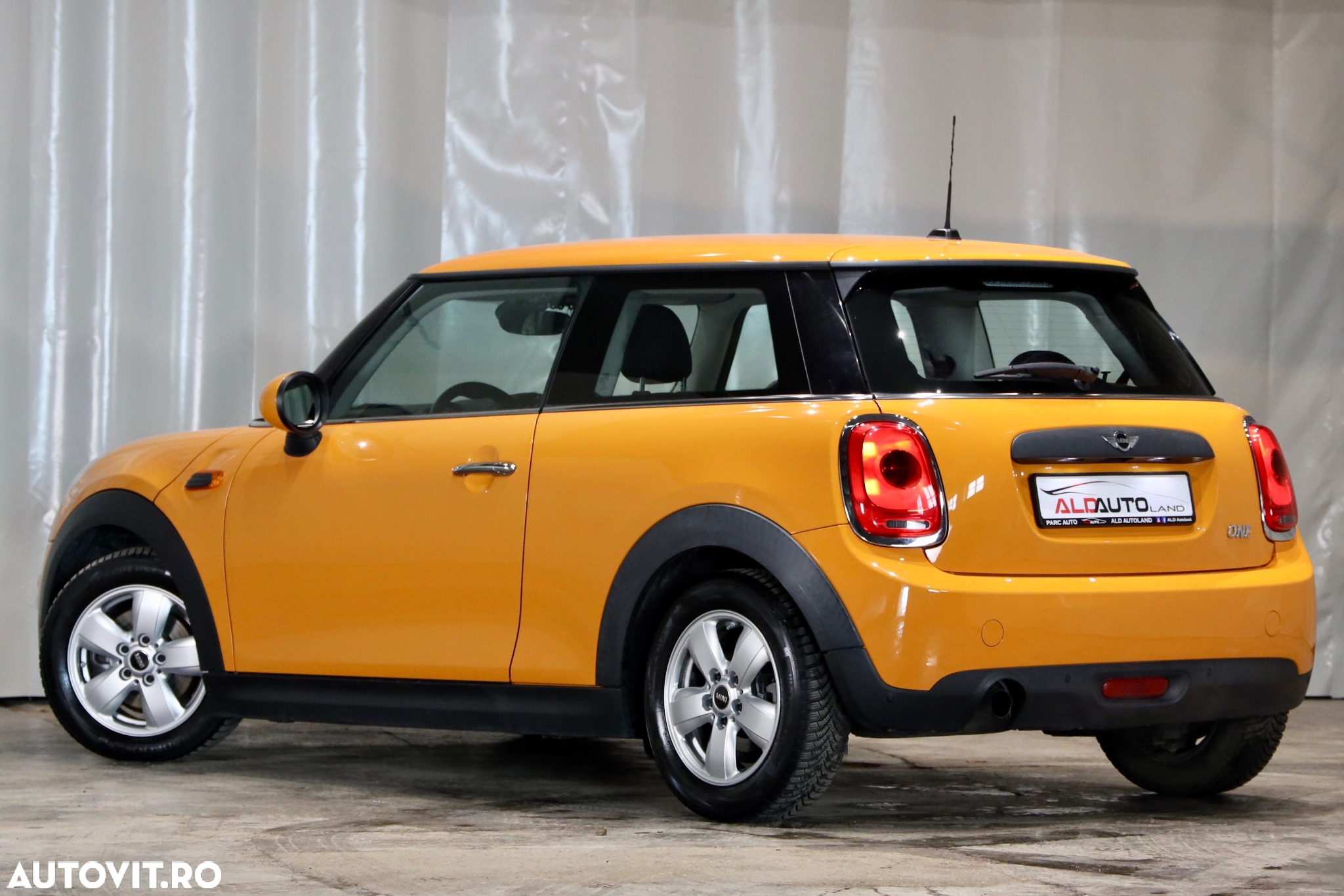 Mini ONE Standard - 4
