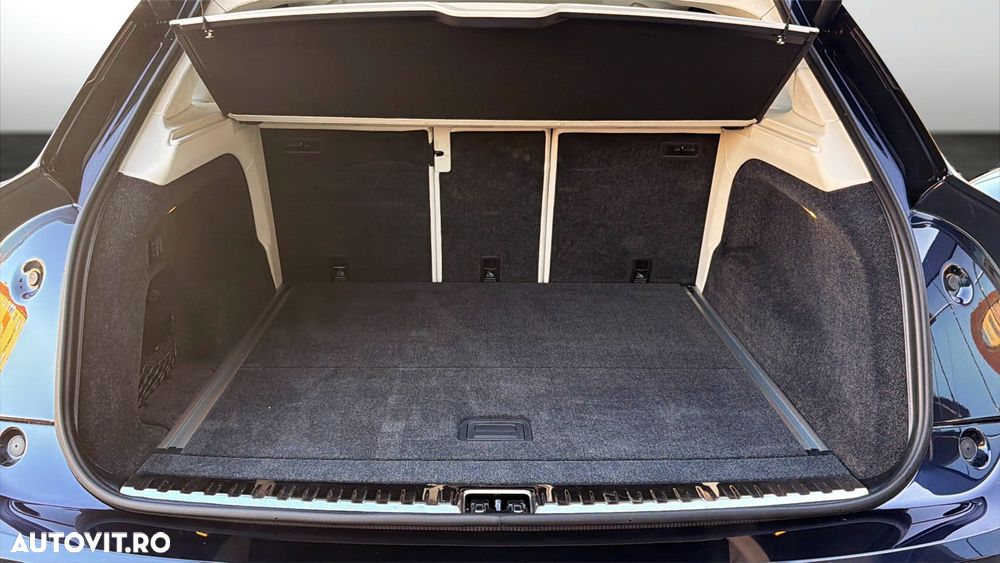 Bentley Bentayga - 13