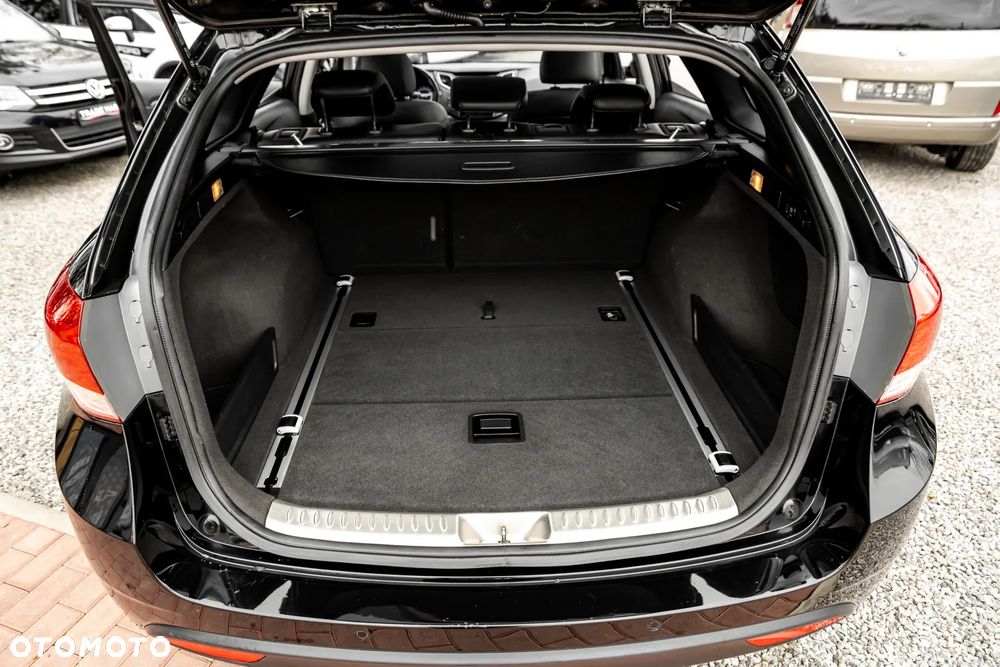 Hyundai i40 2.0 Premium - 16