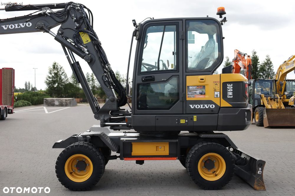 Volvo EW60E - 12
