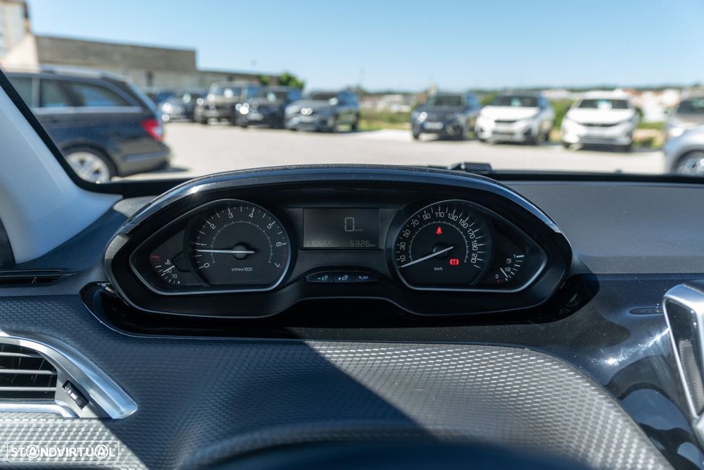 Peugeot 2008 1.2 PureTech Style - 17