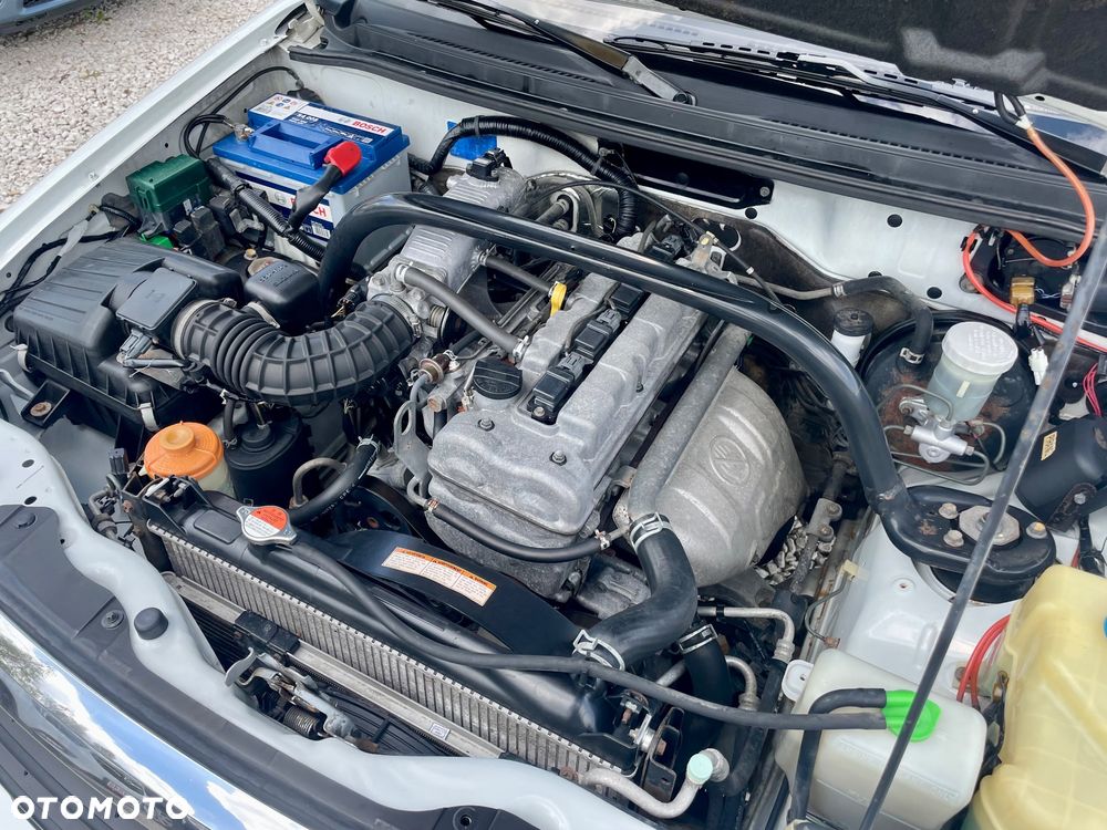 Suzuki Grand Vitara 2.0 Club - 4