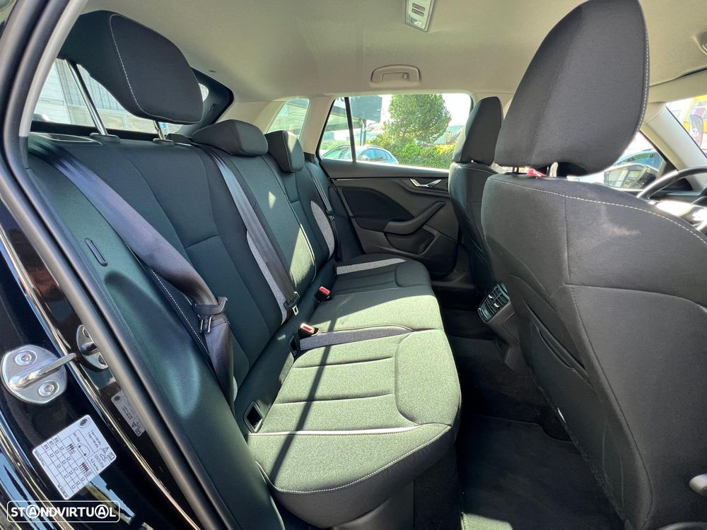 Skoda Kamiq 1.0 TSI Selection DSG - 10