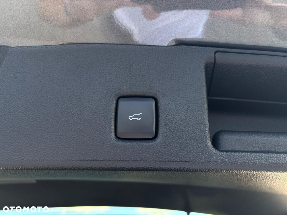 Ford Kuga - 40