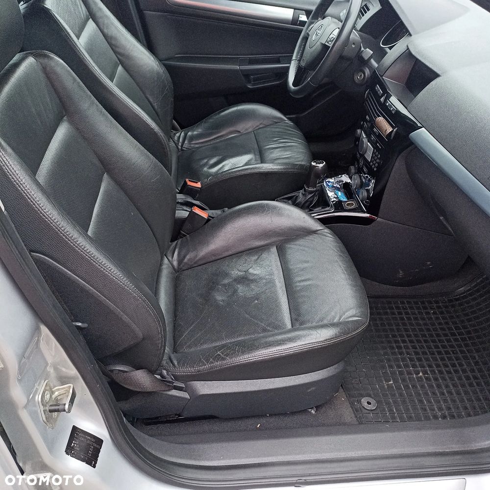 Opel Astra 1.7 CDTI ecoFLEX - 20