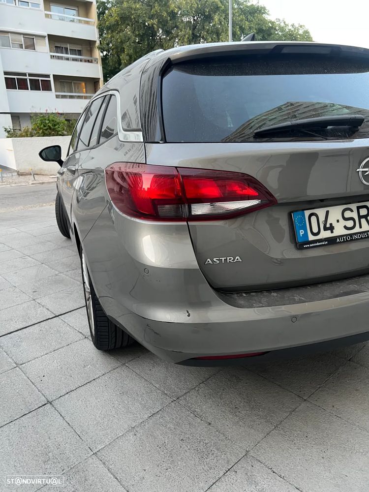 Opel Astra Sports Tourer - 5