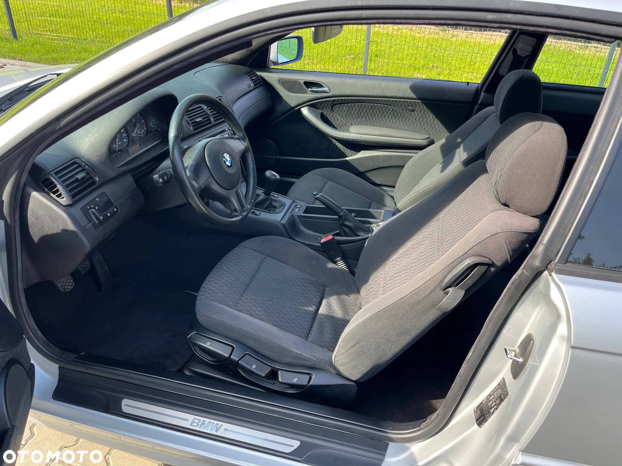 BMW Seria 3 318Ci - 25