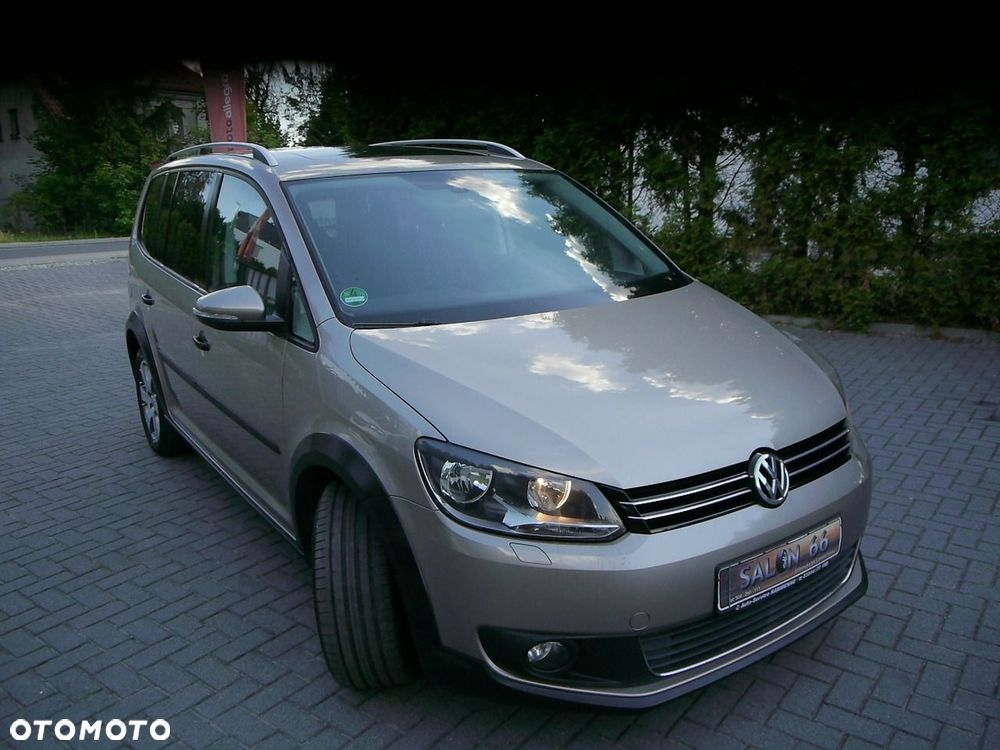 Volkswagen Touran - 8