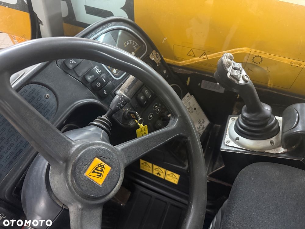 JCB 541-70 Agri Super - 7