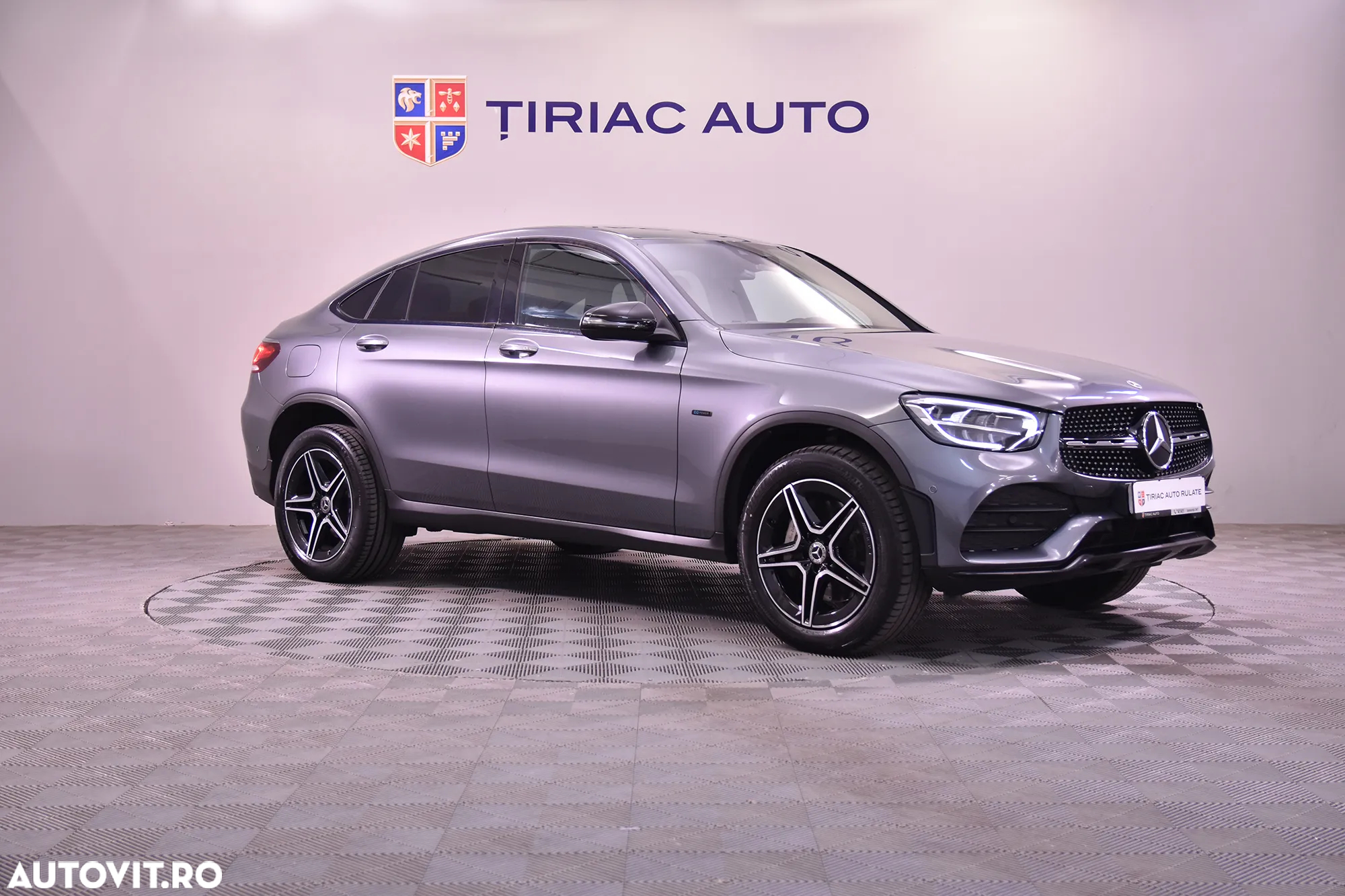 Mercedes-Benz GLC Coupe 300 e 4Matic 9G-TRONIC AMG Line - 7