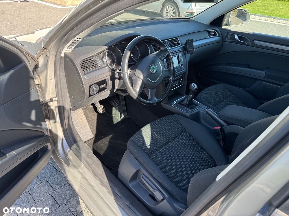 Skoda Superb 2.0 TDI Ambition - 15