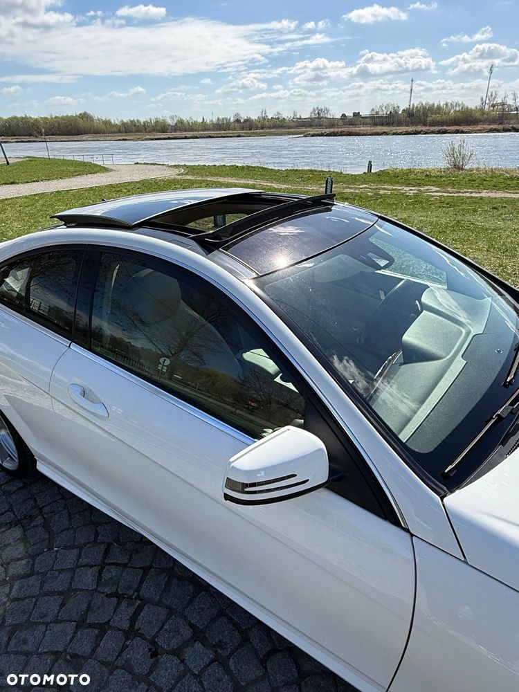 Mercedes-Benz Klasa C 250 CGI BlueEff - 24