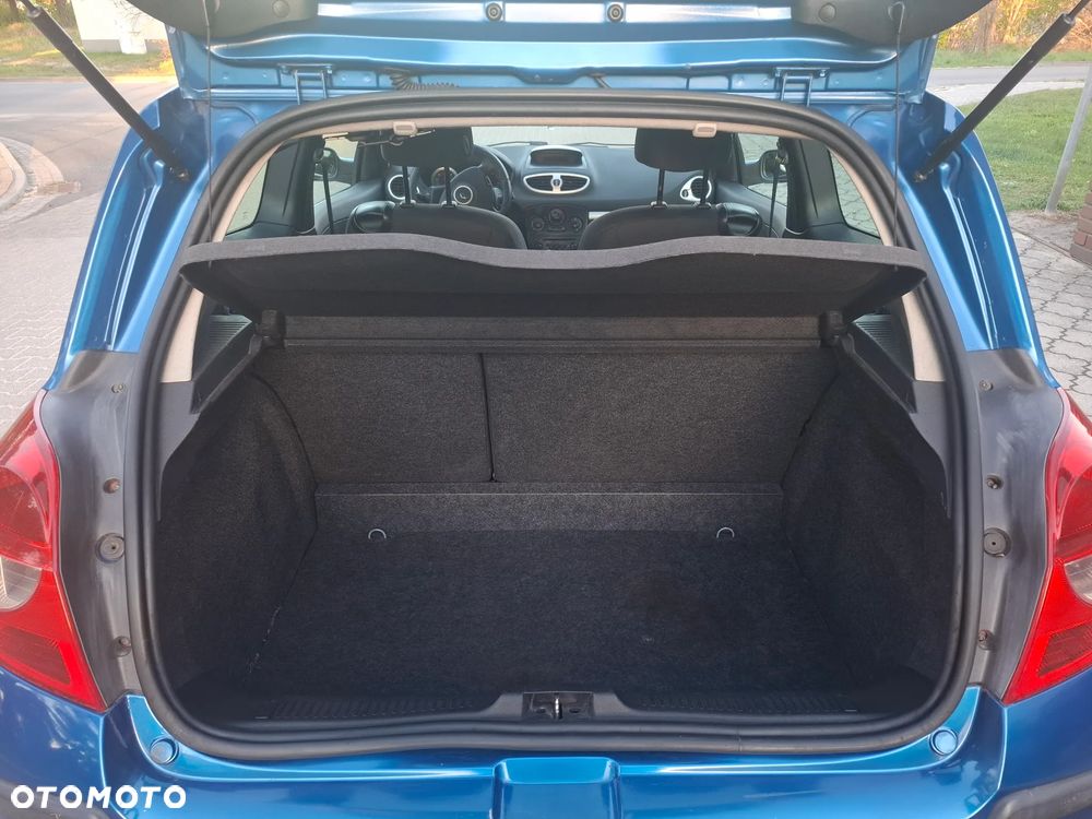 Renault Clio - 12