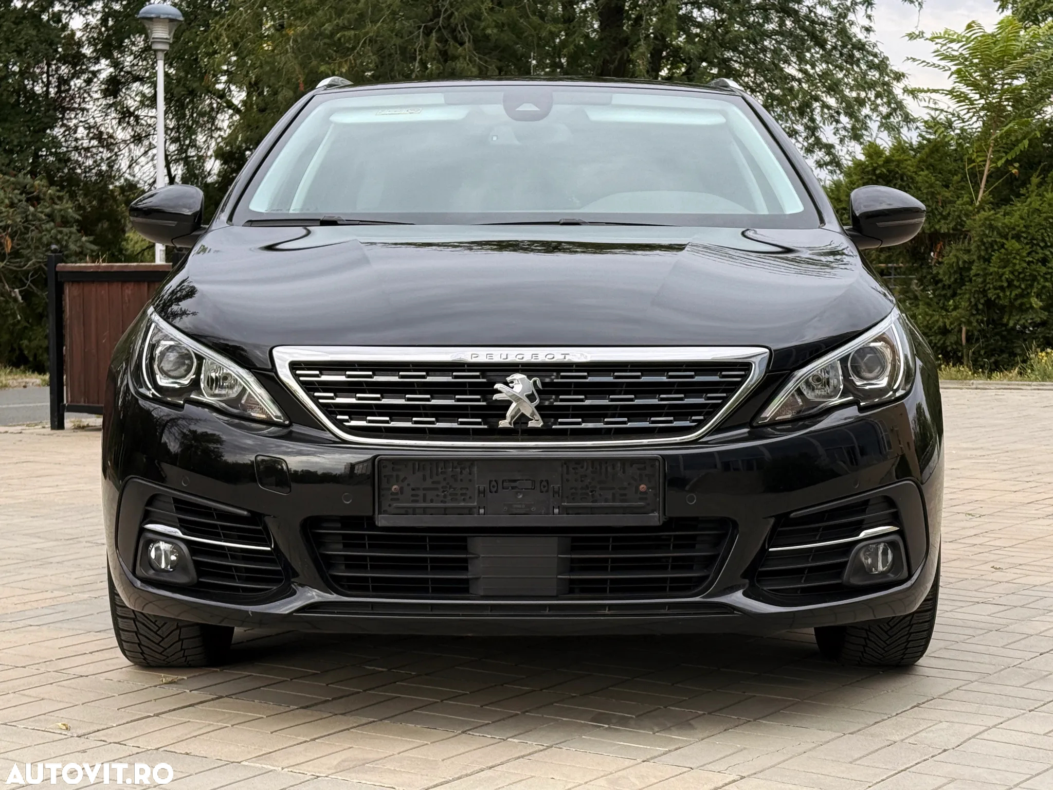 Peugeot 308 SW BlueHDi 130 Stop & Start Tech Edition - 10