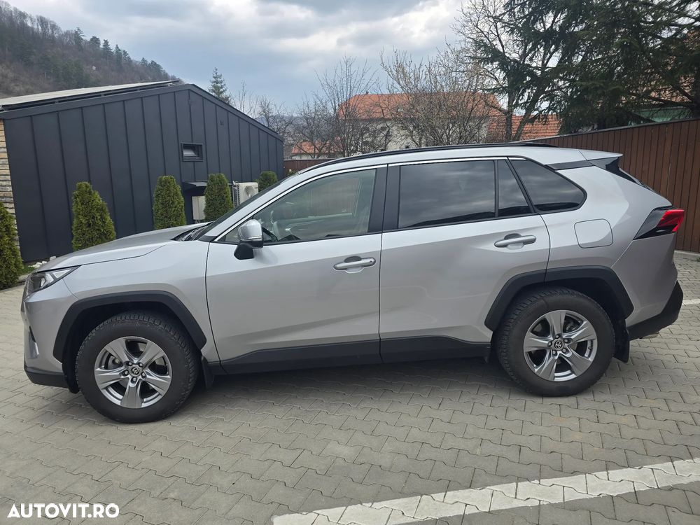 Toyota RAV4 - 2