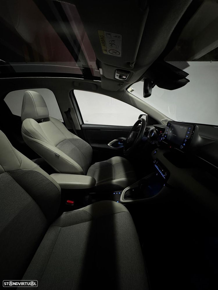 Toyota Yaris 1.5 HDF Luxury - 9